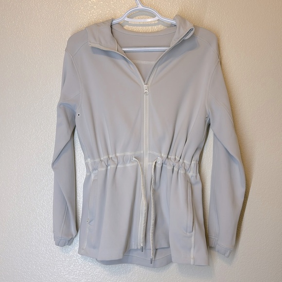 lululemon athletica Jackets & Blazers - Lululemon Hooded Jacket size 4